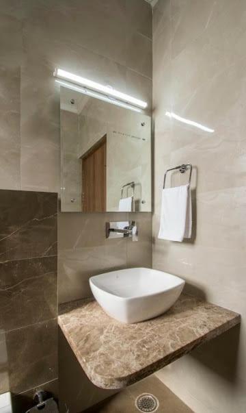Banyan Hotel&Restro Hisār Екстериор снимка