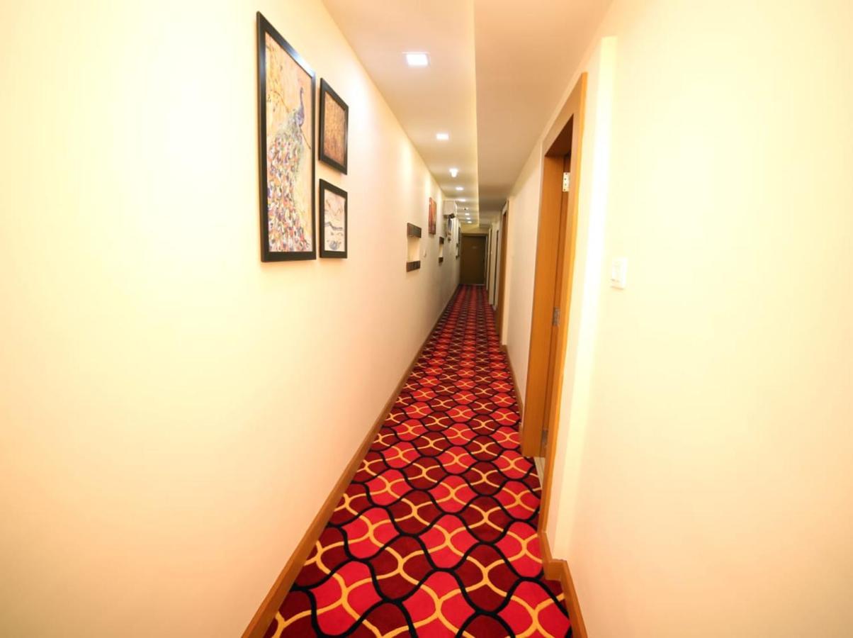 Banyan Hotel&Restro Hisār Екстериор снимка