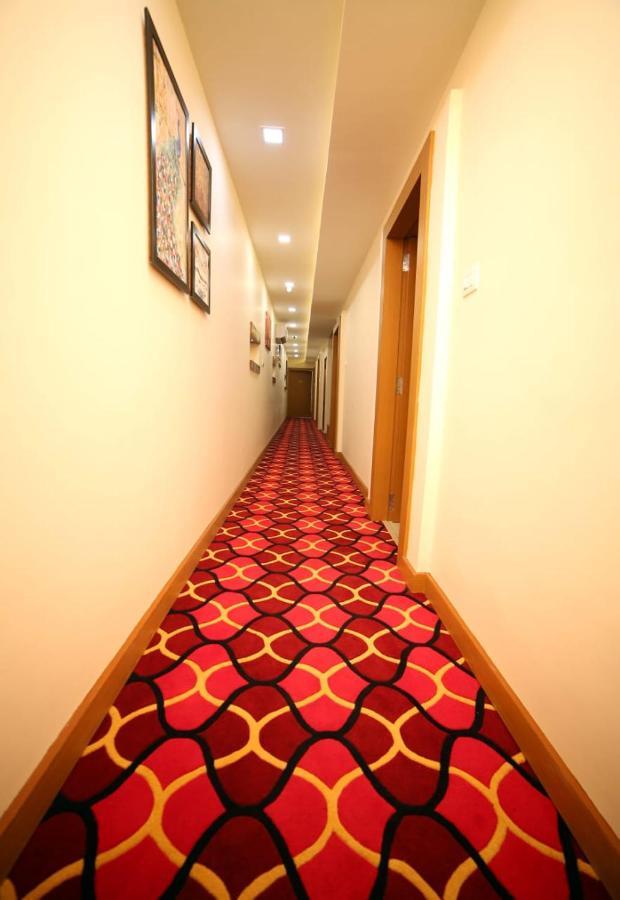 Banyan Hotel&Restro Hisār Екстериор снимка