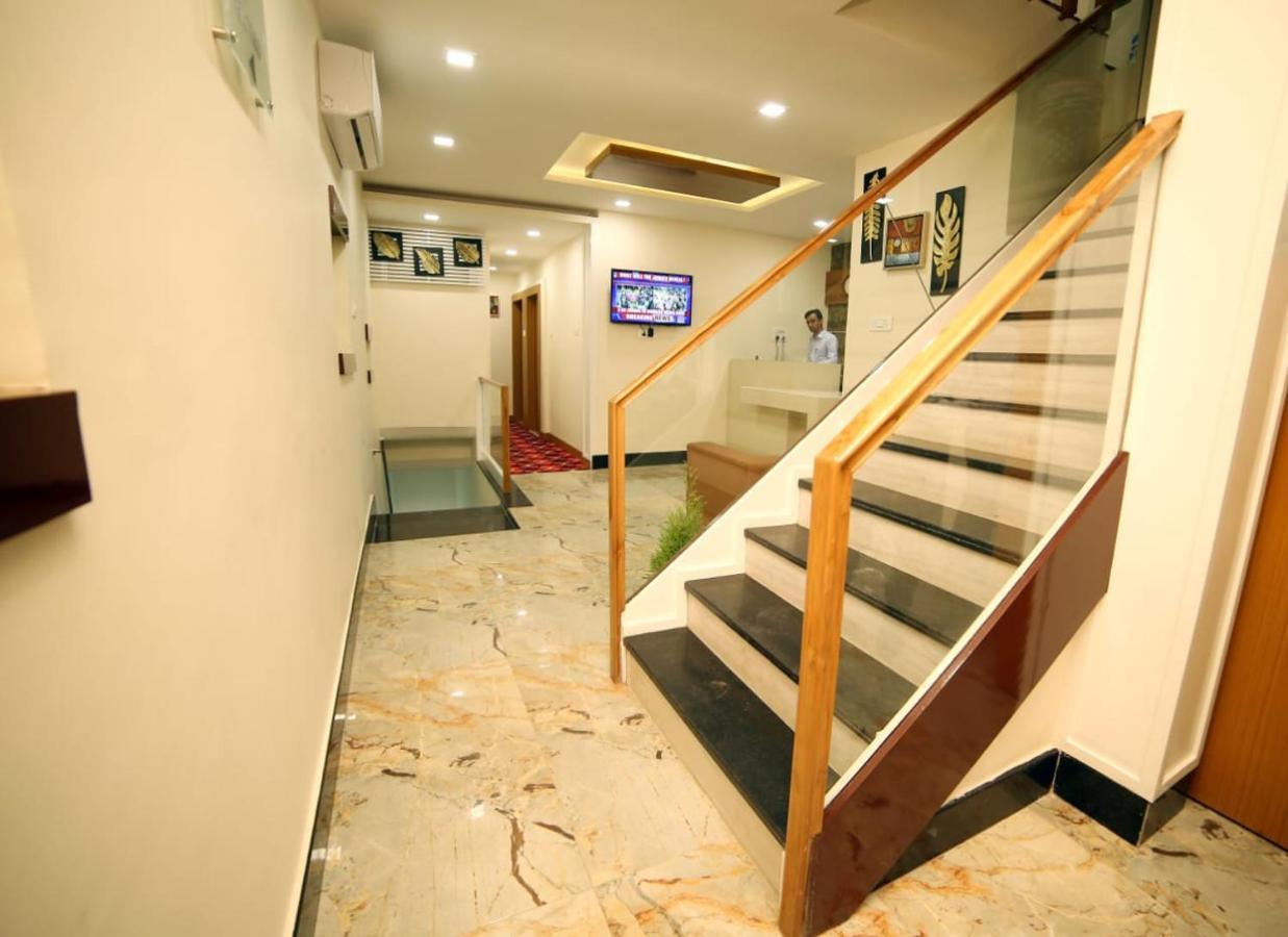 Banyan Hotel&Restro Hisār Екстериор снимка